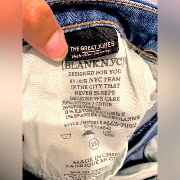 BLANK NYC Skinny High-Rise Jeans - Picture 3 of 3